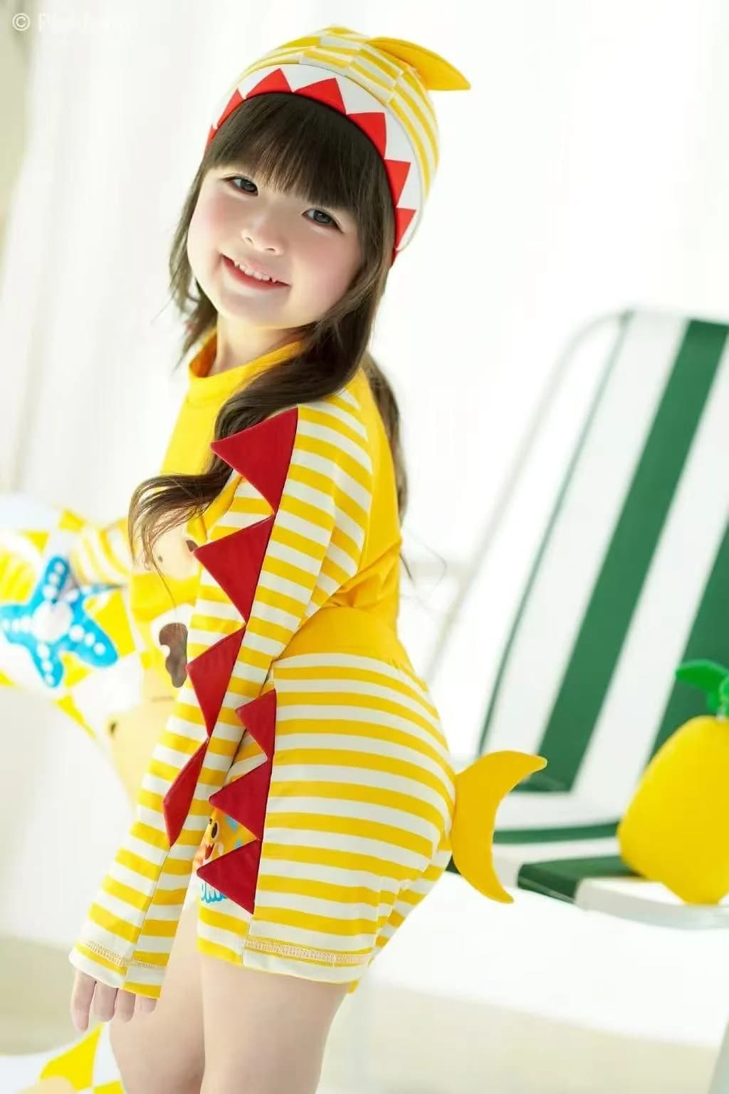 Baby Shark新款1套3件泳衣(分體套裝+泳帽） 縮圖 5