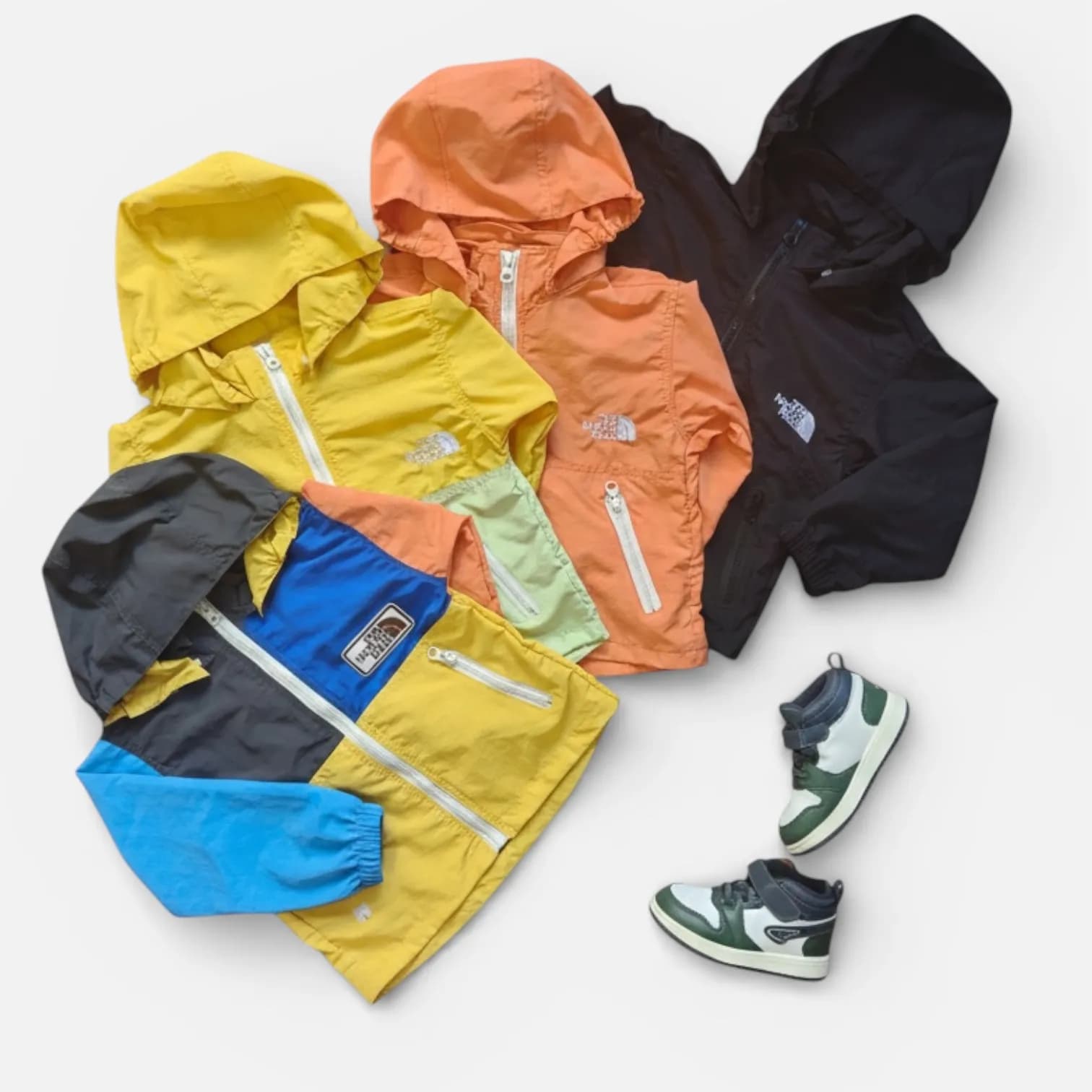 TNF新款新色薄風褸