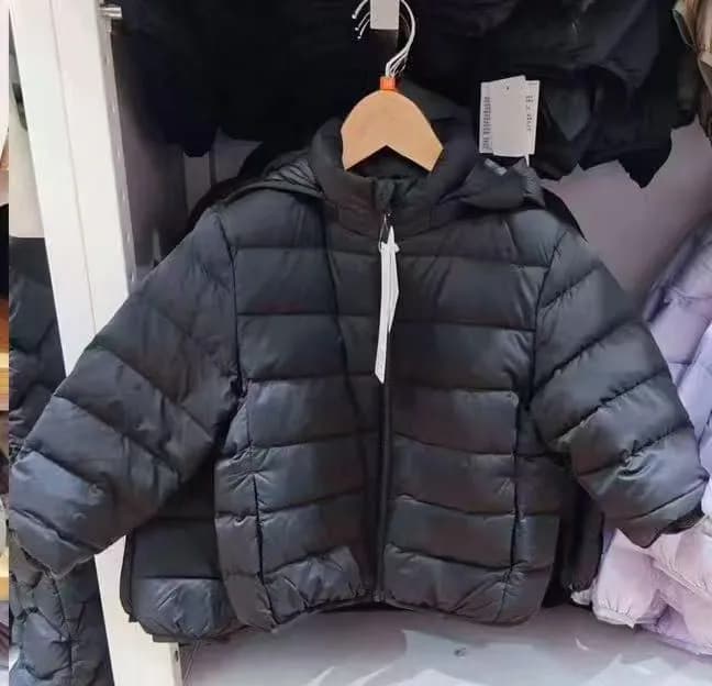 Uniqlo 成人輕羽絨