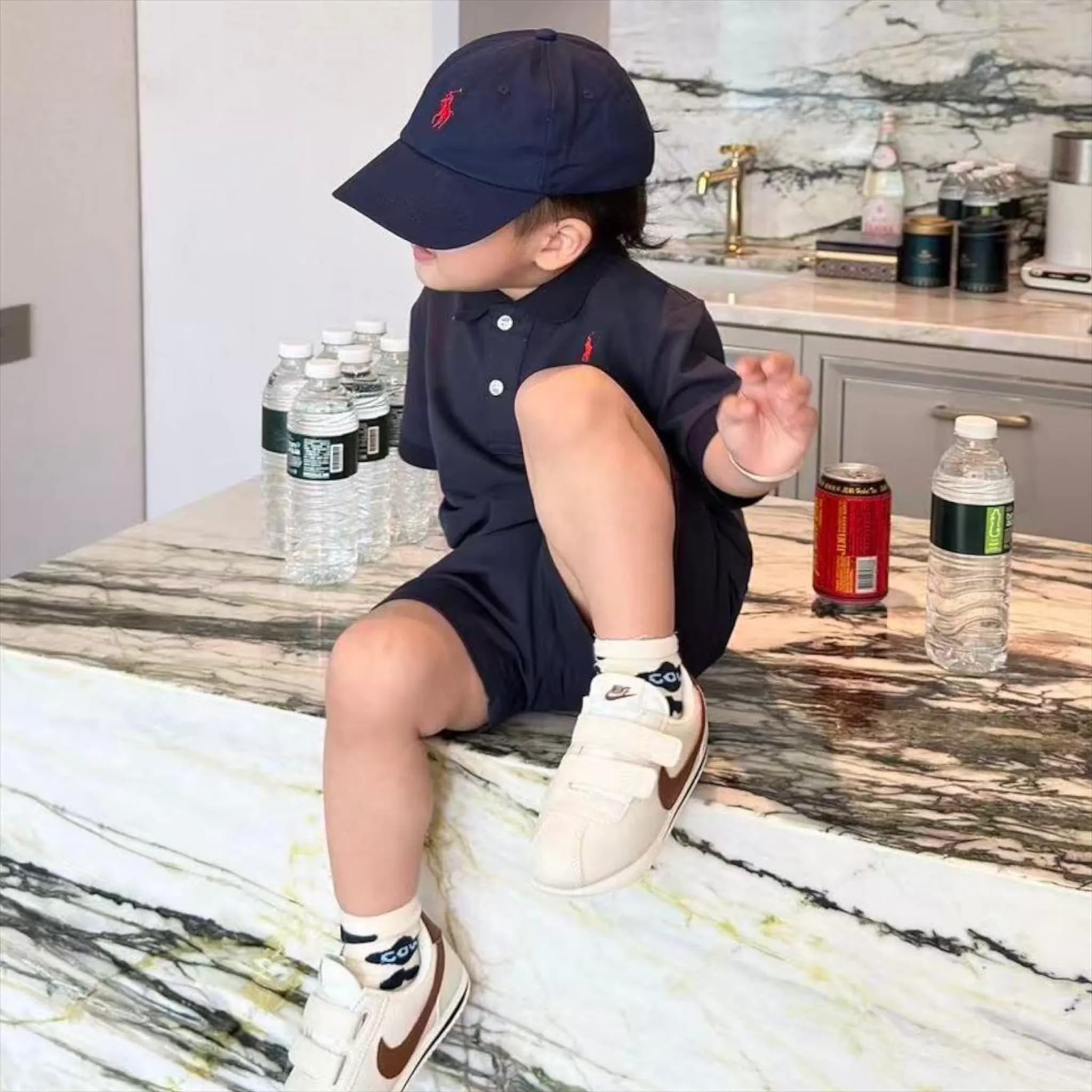 新款夏季短袖T恤+短褲套裝 / 爬服 縮圖 5