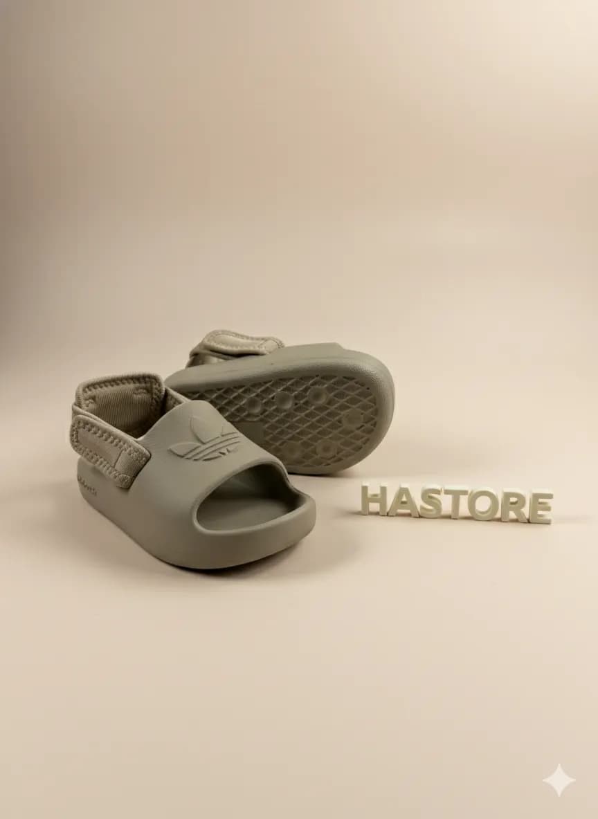  adidas Adifom Adilette 兒童涼鞋